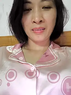 Snapshot of Sweets24 chatting on September 2025 02:57:02 PM Sweets24 online show from September 2025 02:57:02 PM