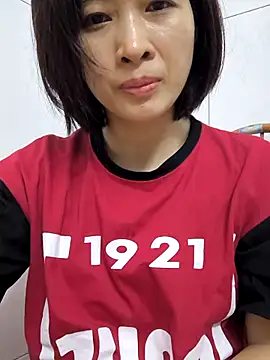 Snapshot of Sweets24 chatting on September 2025 11:11:01 PM Sweets24 online show from September 2025 11:11:01 PM