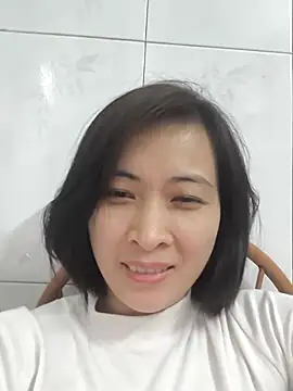 Snapshot of Sweets24 chatting on March 2025 06:17:02 AM Sweets24 online show from March 2025 06:17:02 AM