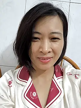 Snapshot of Sweets24 chatting on September 2025 11:07:01 PM Sweets24 online show from September 2025 11:07:01 PM