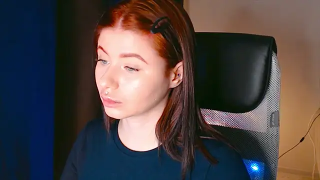 xoxoavi online show from January 2025 05:45:01 PM