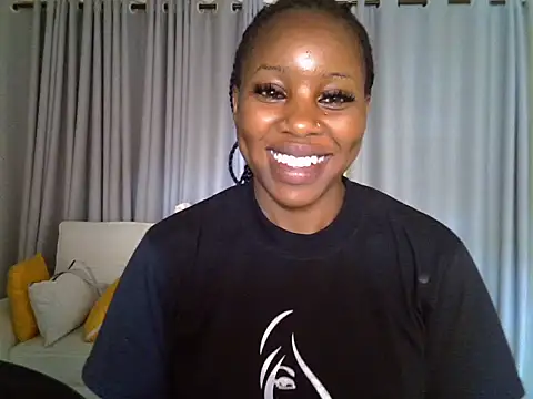Snapshot of Queen_loveer chatting on March 2026 11:05:01 AM Queen loveer online show from March 2026 11:05:01 AM