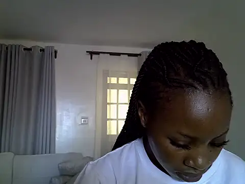 Snapshot of Queen_loveer chatting on March 2026 01:29:02 PM Queen loveer online show from March 2026 01:29:02 PM