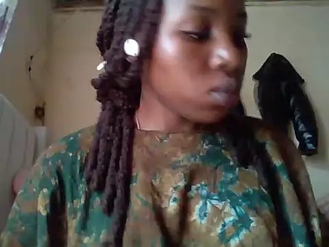 Queen loveer online show from November 2025 08:08:02 AM