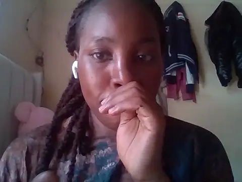 Queen loveer online show from November 2025 11:03:02 AM