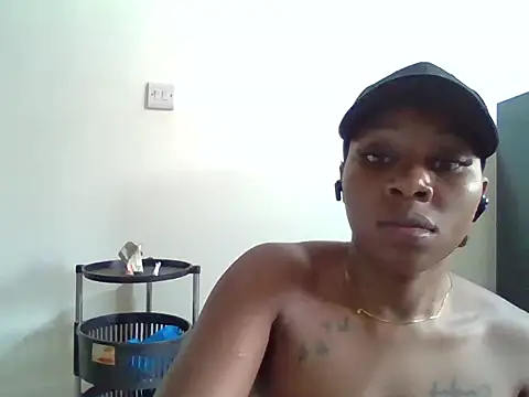 Snapshot of Queen_loveer chatting on February 2026 08:04:02 AM Queen loveer online show from February 2026 08:04:02 AM