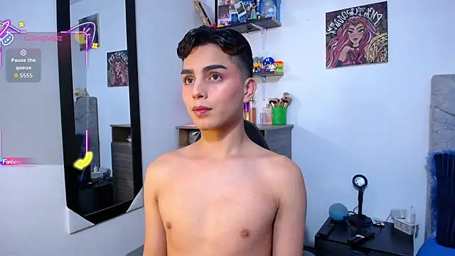 OwenBluee online show from April 2026 11:39:01 AM