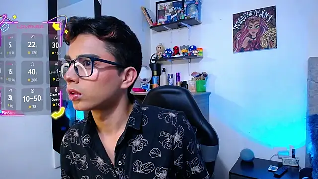 OwenBluee online show from March 2026 09:18:02 AM