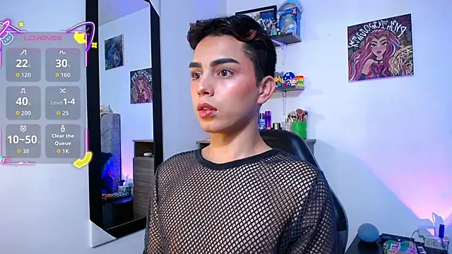 OwenBluee online show from March 2026 11:03:01 AM