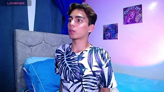 OwenBluee online show from March 2025 06:17:02 PM