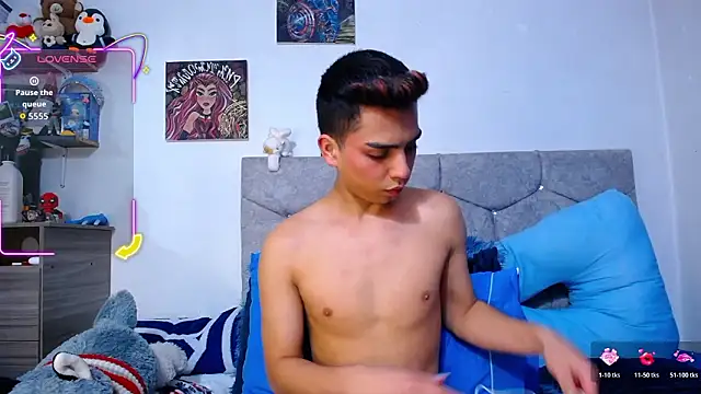 OwenBluee online show from March 2026 05:46:02 AM