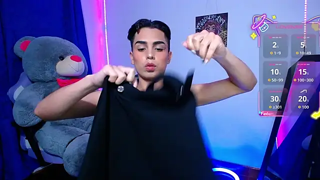 OwenBluee online show from June 2026 08:25:02 AM