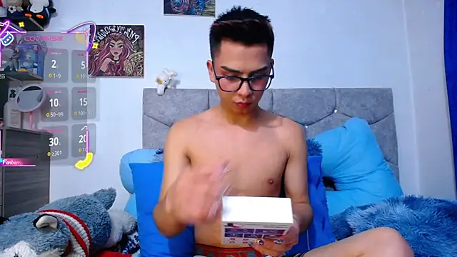 OwenBluee online show from February 2026 07:09:01 AM