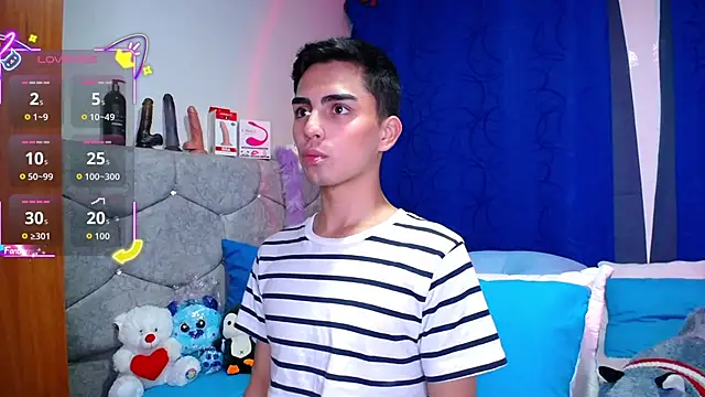 OwenBluee online show from September 2025 10:39:02 PM