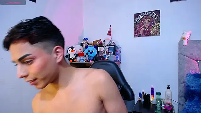 OwenBluee online show from January 2026 05:11:02 AM