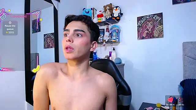 OwenBluee online show from February 2026 04:12:02 AM