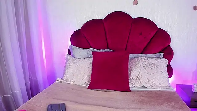 AndreaPink2024 online show from April 2026 01:01:02 PM