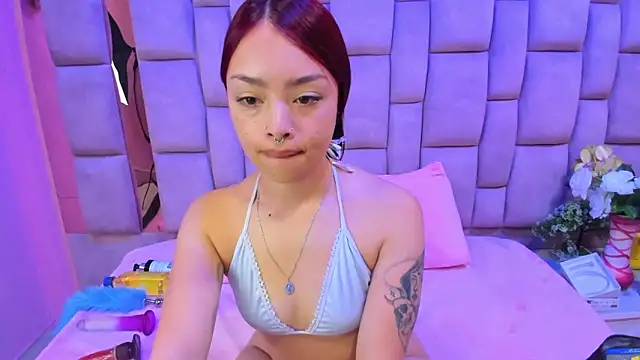 Sofia Mirandaa18 online show from October 2025 01:13:01 PM