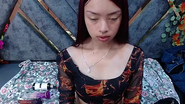 Sofia Mirandaa18 online show from September 2025 01:45:02 PM