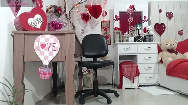 Jadeee  online show from February 2026 06:23:02 AM