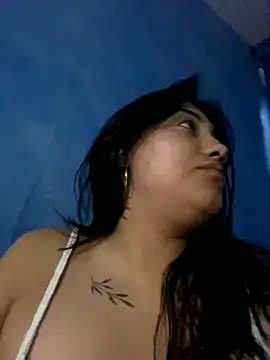 Snapshot of angellique_22 chatting on November 2025 09:29:02 PM angellique 22 online show from November 2025 09:29:02 PM