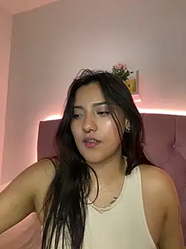 Snapshot of angellique_22 chatting on March 2025 06:23:01 AM angellique 22 online show from March 2025 06:23:01 AM