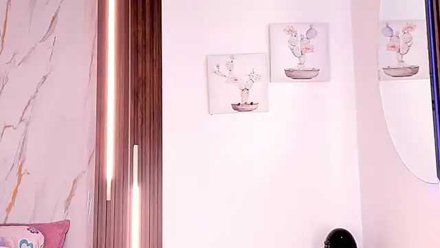 mia six66 online show from March 2026 12:18:02 PM