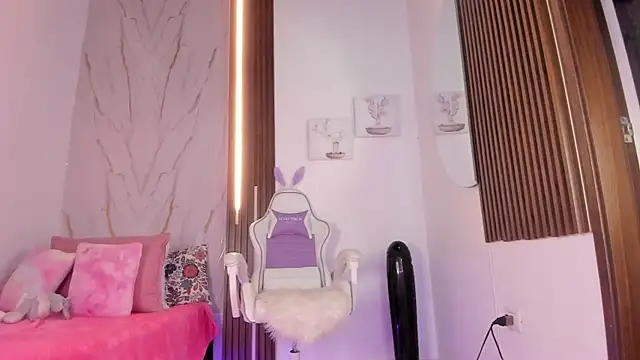 mia six66 online show from September 2025 11:05:02 AM