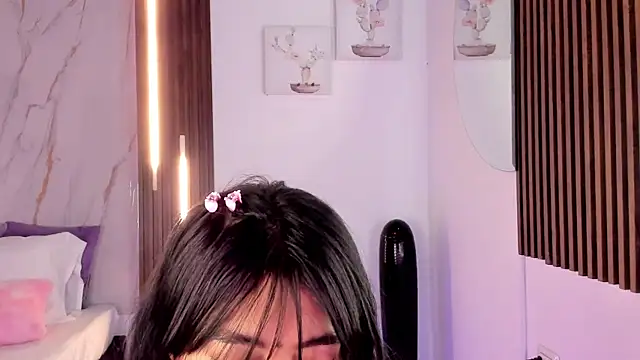 mia six66 online show from October 2025 12:07:02 PM