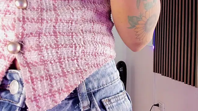 mia six66 online show from February 2026 12:16:01 PM