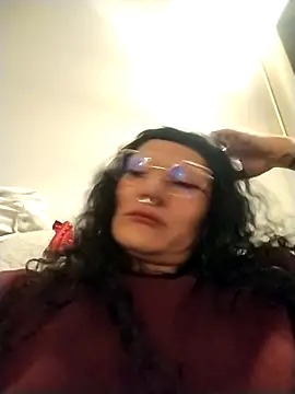 Snapshot of Zafiro_subversiva chatting on November 2025 09:14:02 AM Zafiro subversiva online show from November 2025 09:14:02 AM