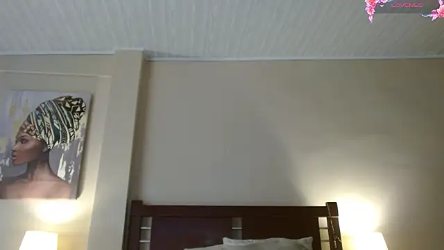 hillary foox online show from October 2025 06:28:02 PM