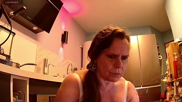 Snapshot of Endrocleia chatting on July 2026 11:13:01 PM Endrocleia online show from July 2026 11:13:01 PM