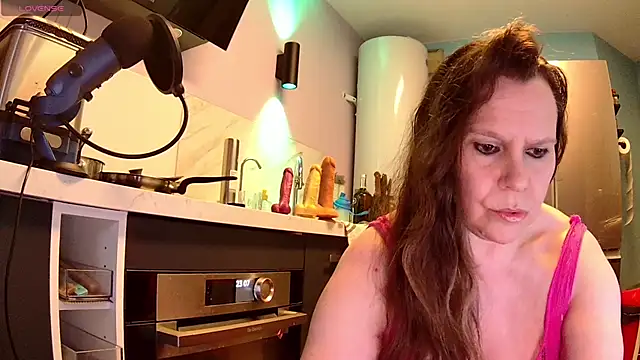 Snapshot of Endrocleia chatting on February 2025 10:09:02 PM Endrocleia online show from February 2025 10:09:02 PM