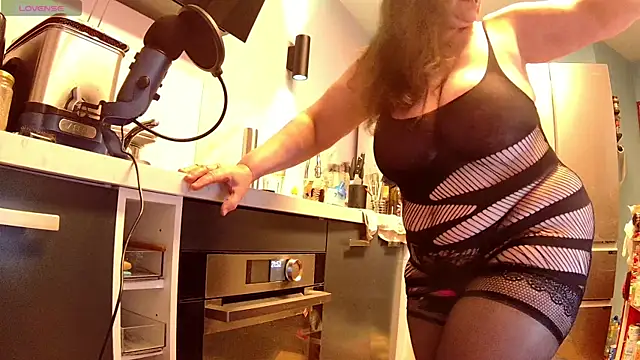 Endrocleia online show from May 2026 07:54:02 PM