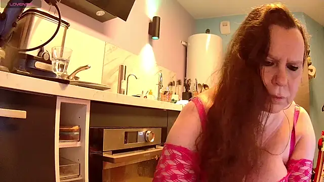 Endrocleia online show from January 2026 12:25:02 AM