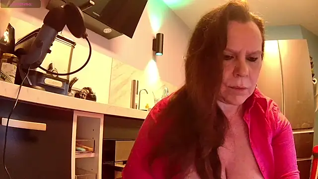 Endrocleia online show from April 2026 08:10:02 PM