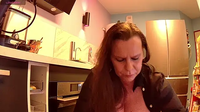 Endrocleia online show from May 2026 12:58:01 AM