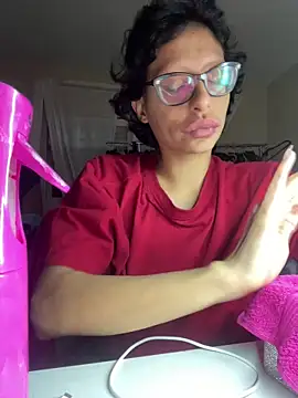 myloveforyouu online show from November 2025 05:23:01 AM