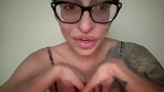myloveforyouu online show from May 2026 12:38:02 AM