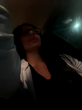 myloveforyouu online show from November 2025 03:10:02 AM