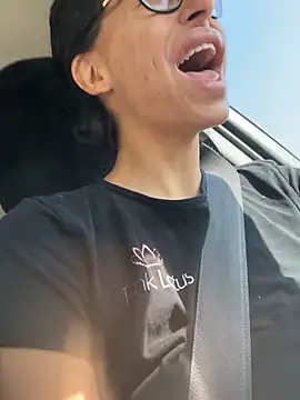 Snapshot of myloveforyouu chatting on February 2026 04:17:02 PM myloveforyouu online show from February 2026 04:17:02 PM