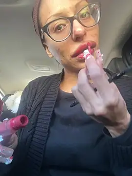 Snapshot of myloveforyouu chatting on January 2026 04:13:01 PM myloveforyouu online show from January 2026 04:13:01 PM