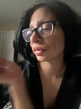 myloveforyouu online show from November 2025 01:56:02 PM