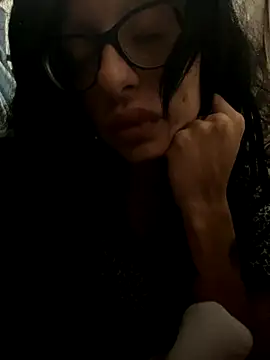 myloveforyouu online show from December 2025 05:09:02 AM