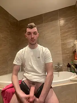 Snapshot of sule_333 chatting on January 2025 06:41:02 PM sule 333 online show from January 2025 06:41:02 PM