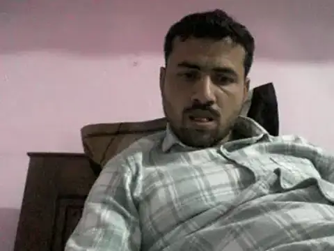 Snapshot of lallantoplonda chatting on February 2026 04:04:01 PM lallantoplonda online show from February 2026 04:04:01 PM