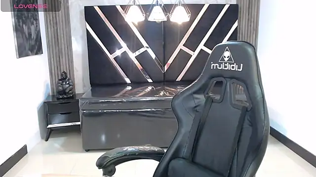 lizzyluk ch online show from November 2025 10:45:01 PM