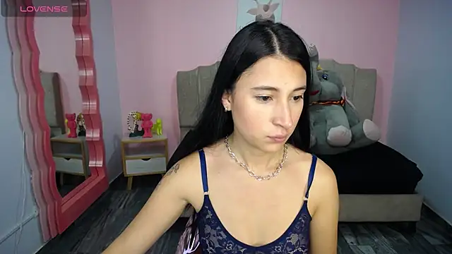 lizzyluk ch online show from February 2025 04:28:01 PM