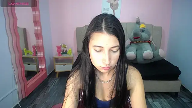 lizzyluk ch online show from February 2025 04:25:01 PM